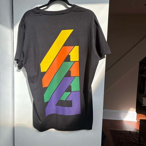 Givenchy Black Men's T-Shirt - Picture 9 of 9